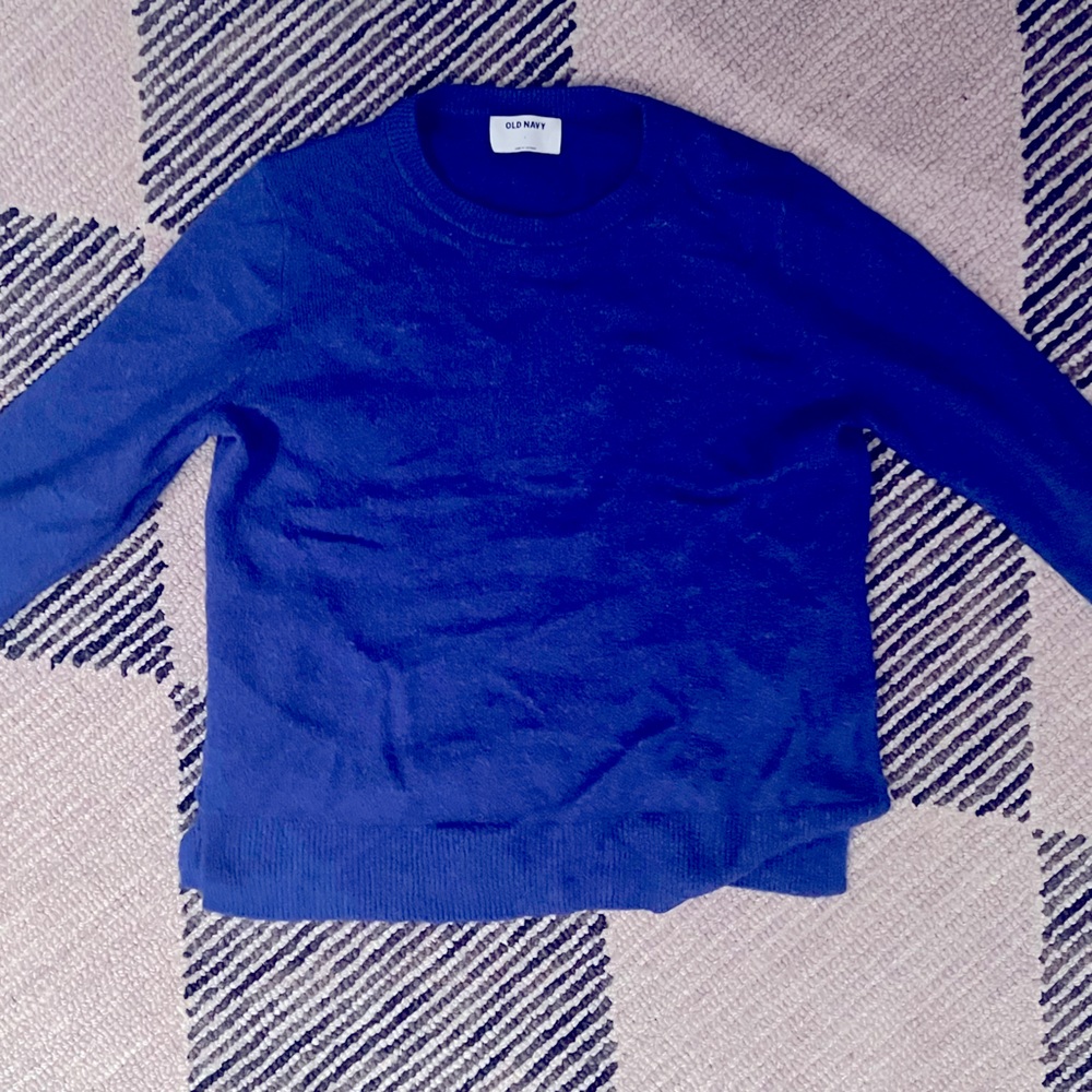 Old Navy Blue sweater